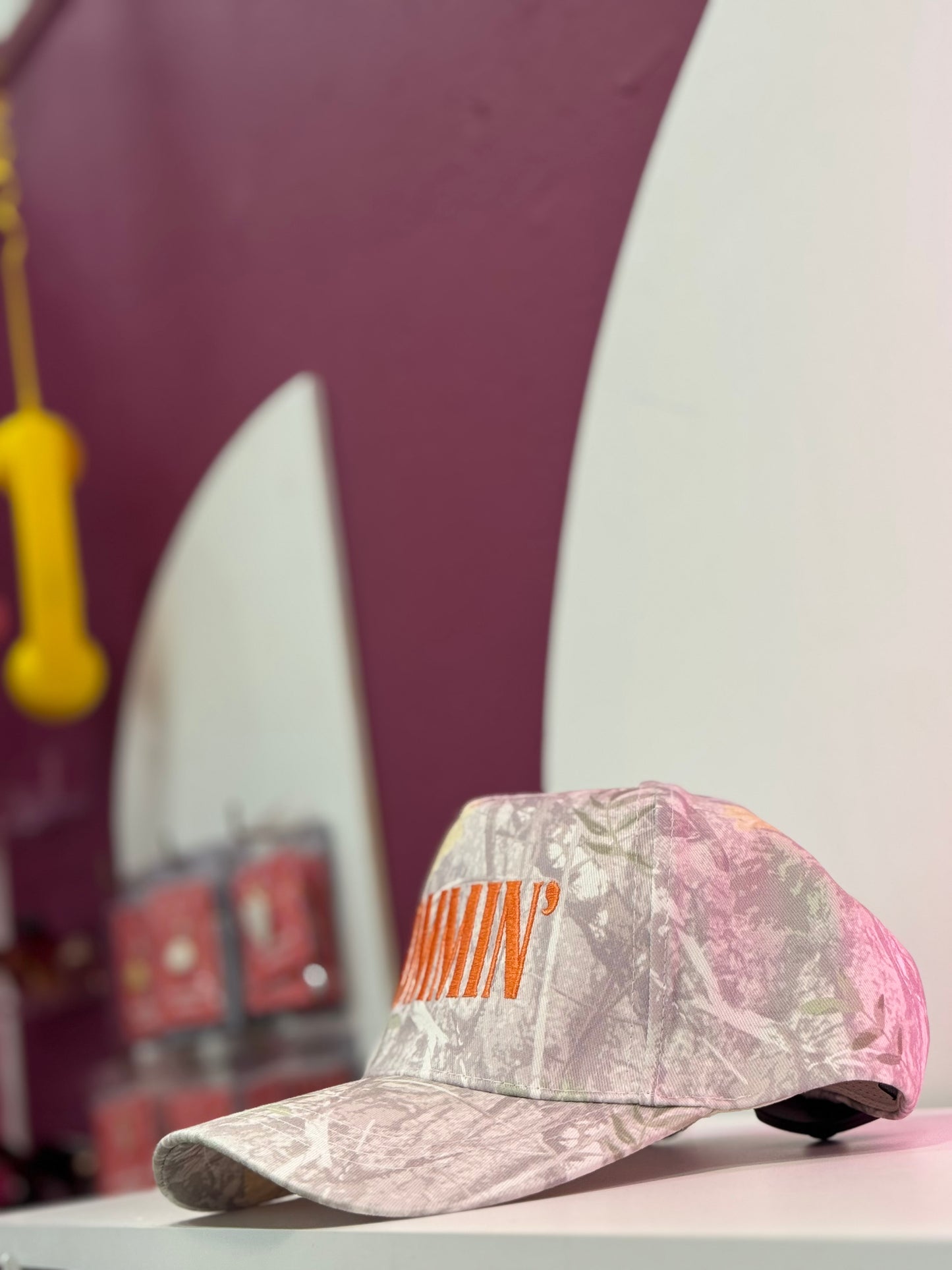MOMMIN’ Camo Trucker Hat