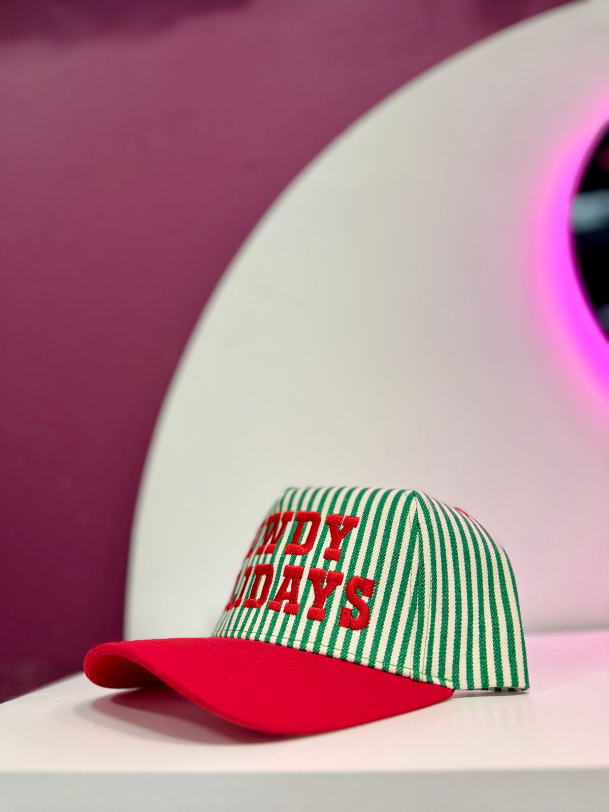 HOWDY HOLIDAYS Trucker Hat